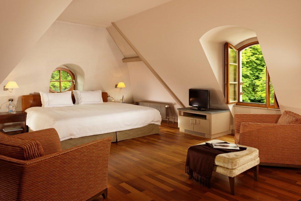 Parc Des Eaux Vives 4* Genf