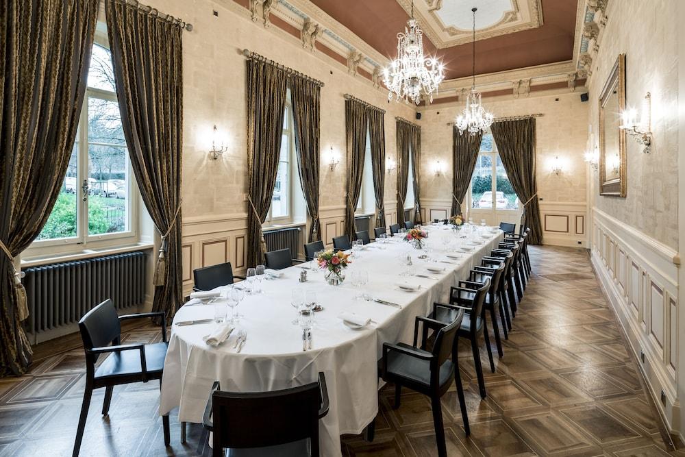 Hotel Parc Des Eaux Vives 4*