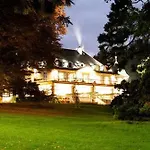 Hotel Résidence Parc Des Eaux Vives
