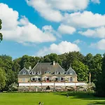 Parc Des Eaux Vives Hotel