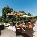 Hotel Résidence Parc Des Eaux Vives