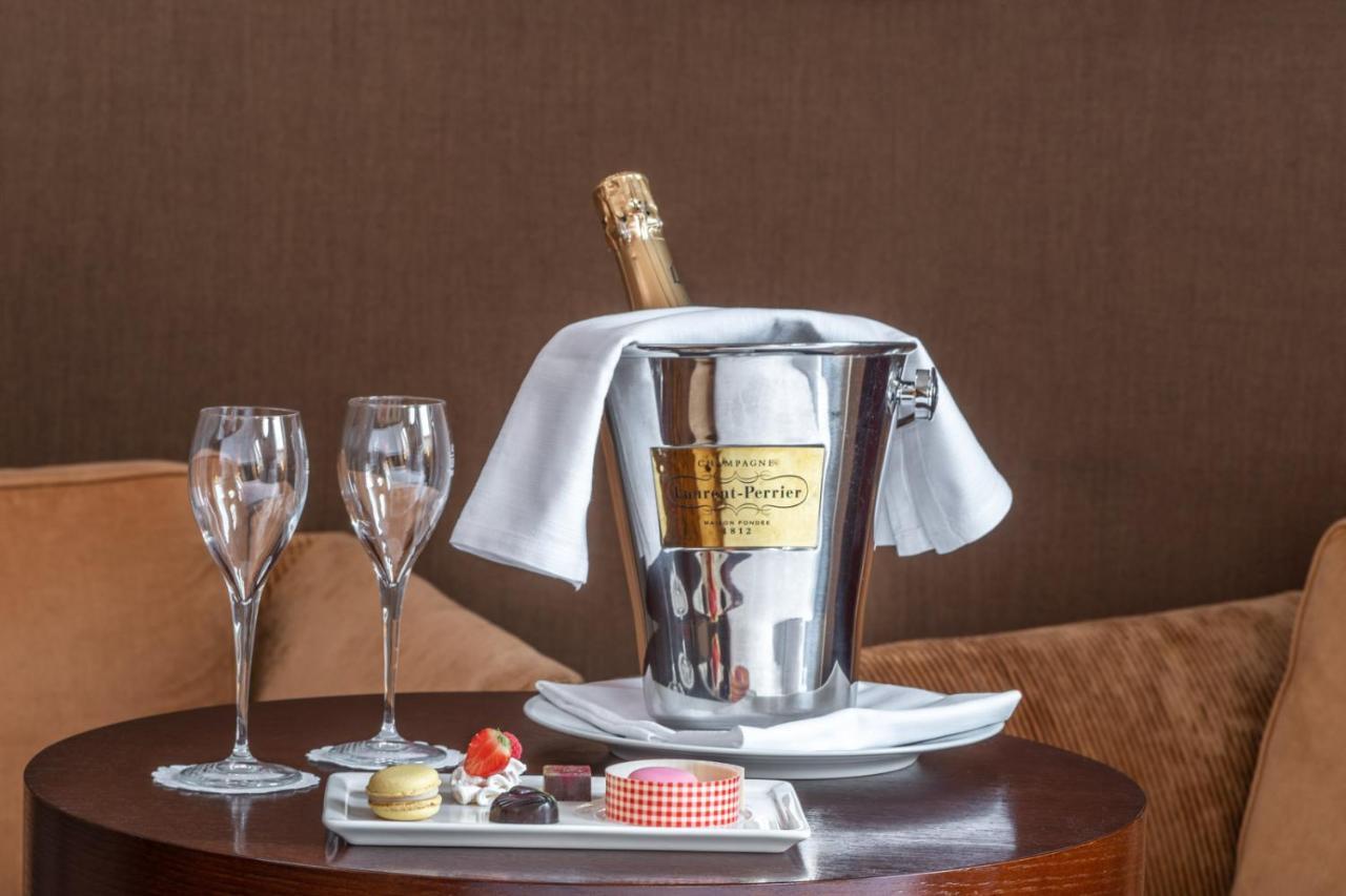 Résidence Parc Des Eaux Vives Hotel