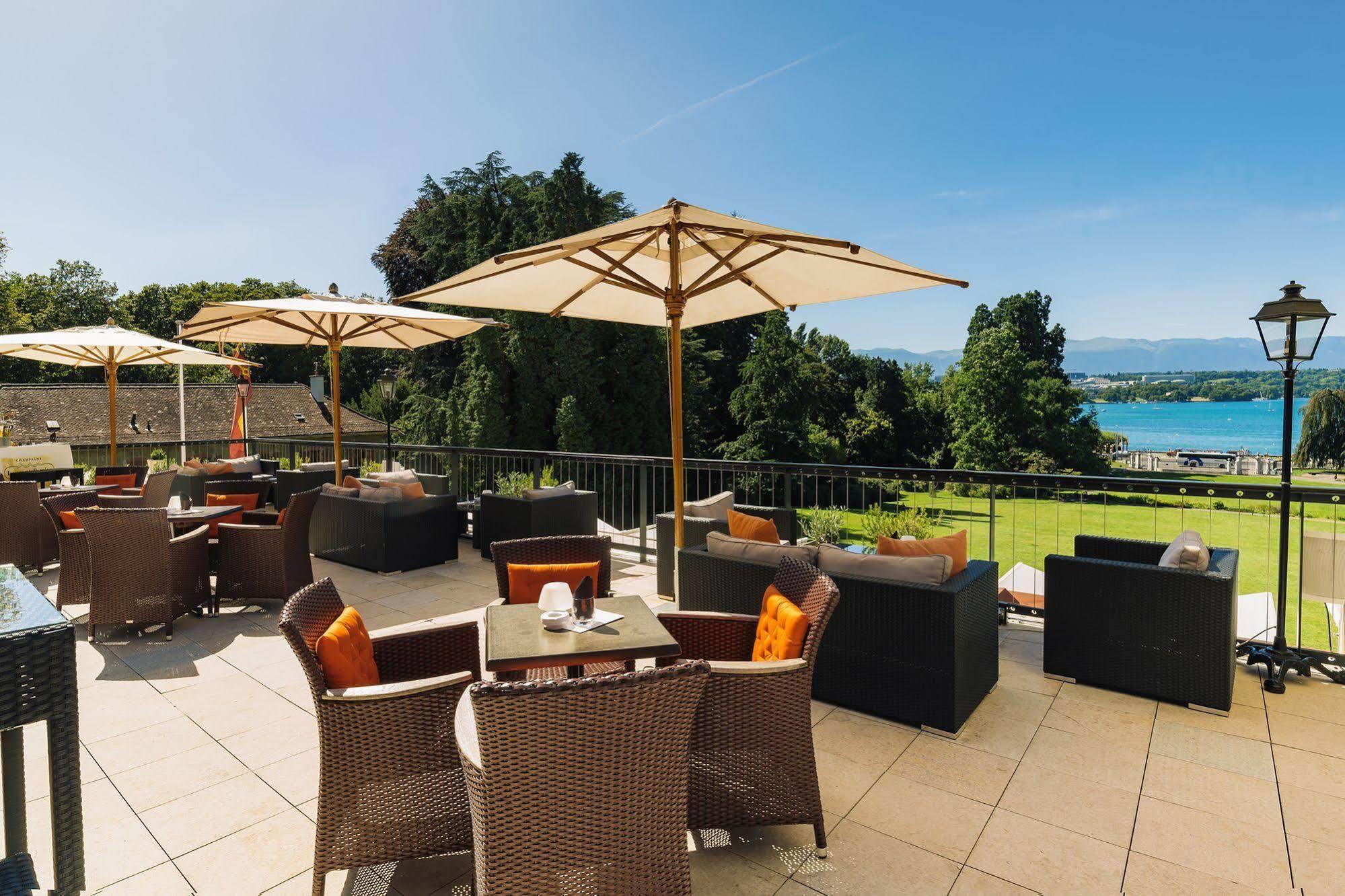 Résidence Parc Des Eaux Vives Hotel